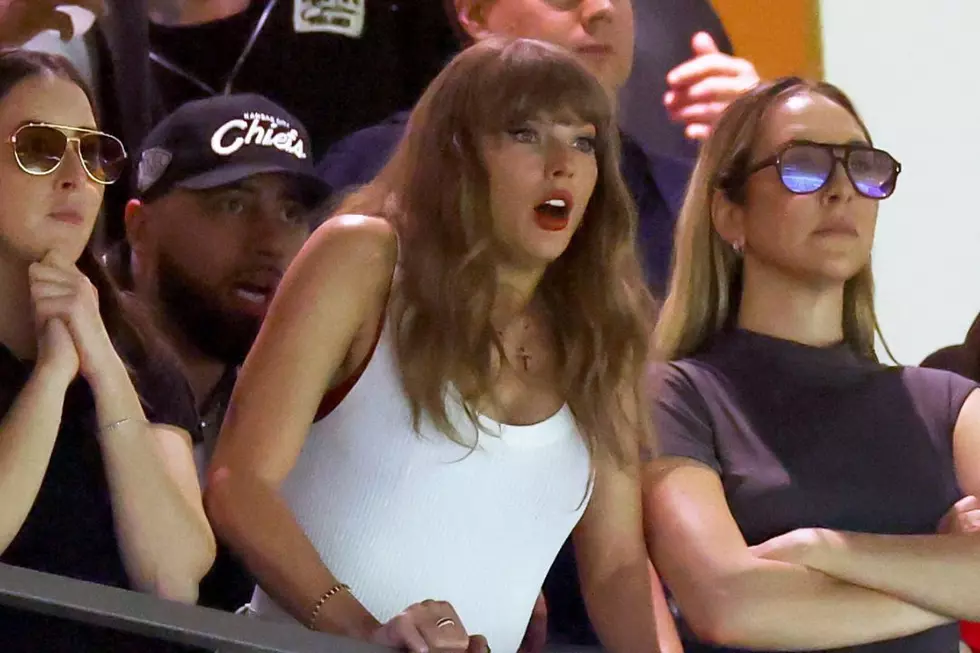 Taylor Swift Looks Shocked as She’d Booed at 2025 Super Bowl: WATCH