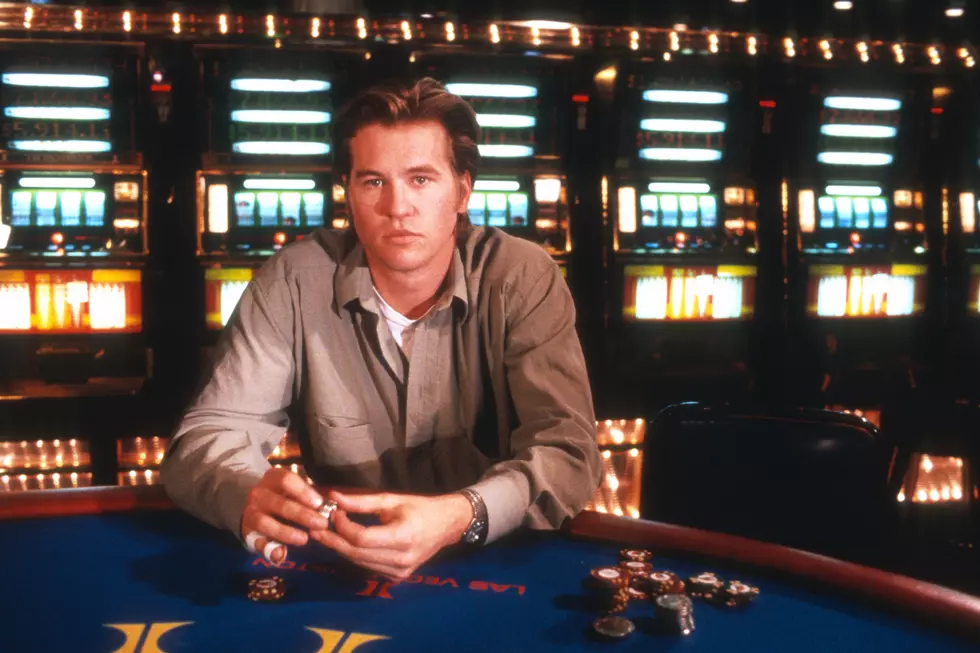 ‘Top Gun’ and ‘The Doors’ Star Val Kilmer Dead at 65