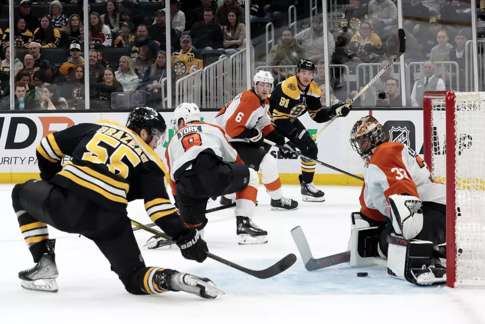 Bruins Overwhelm Flyers in Loss